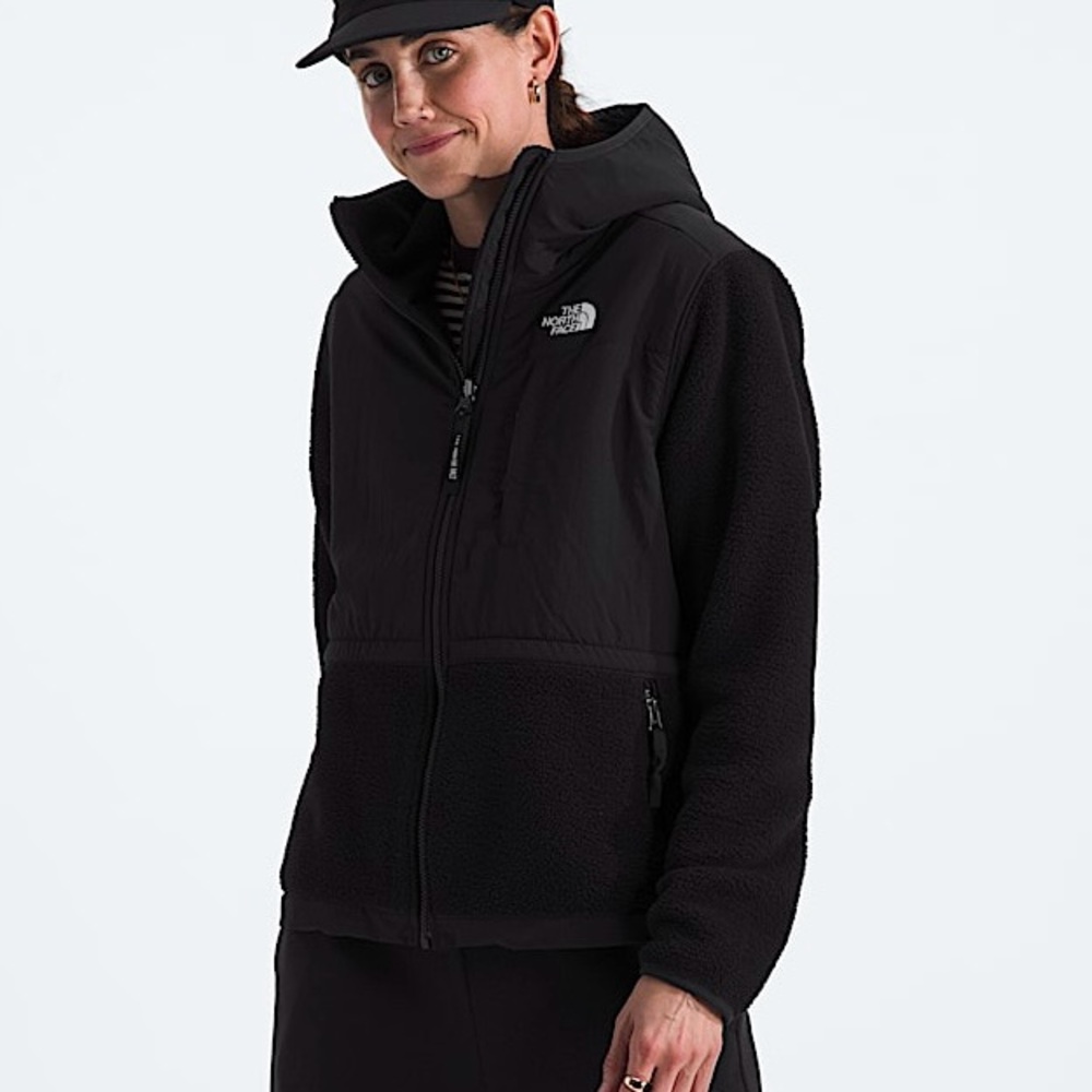 North Face Women’s Retro Denali Hoodie in TNF Black